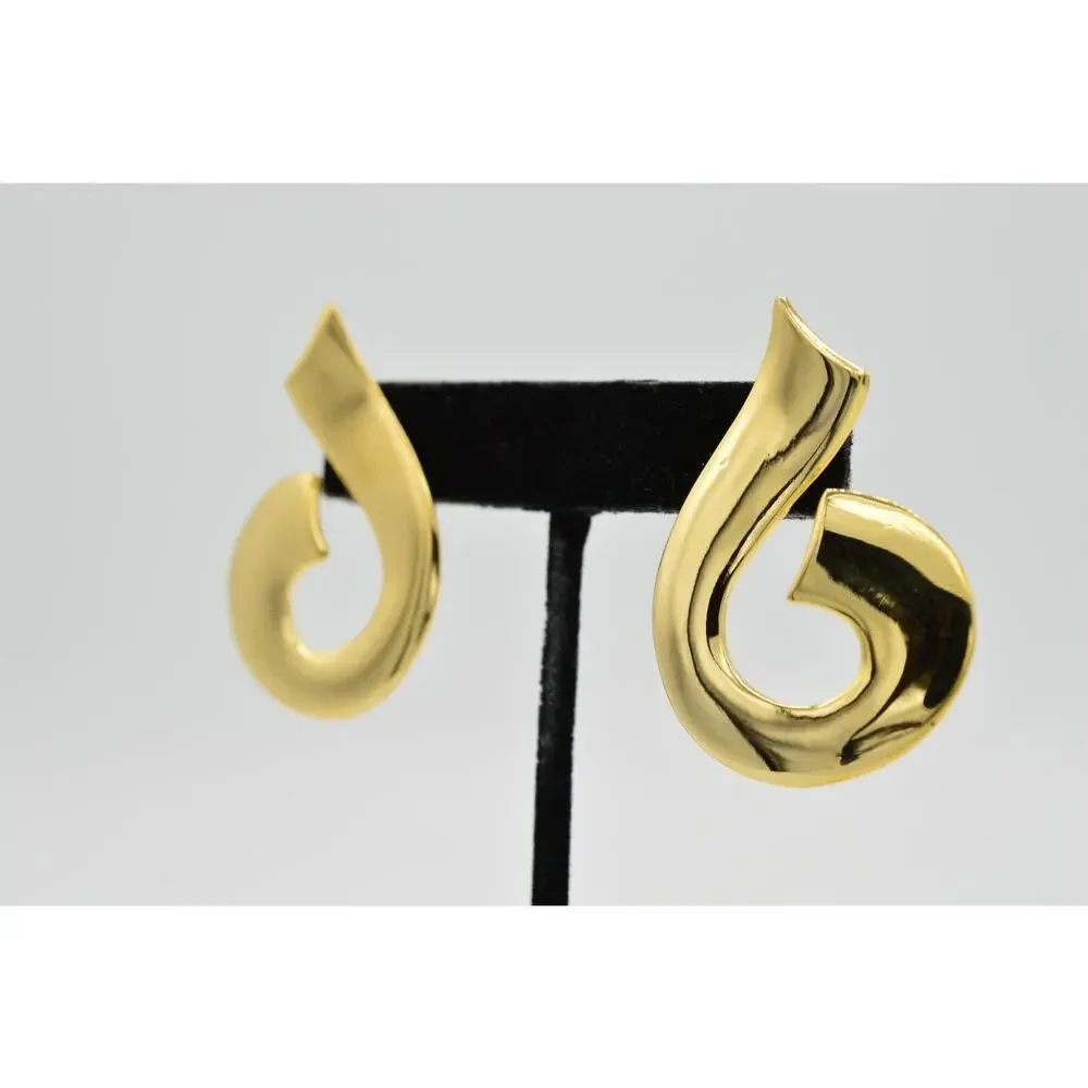 JJ Vintage Pierced Earrings Chunky Shiny Metal Gold Swirl 1988 Signed Bin4